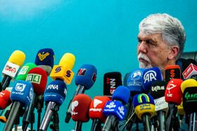 نشست خبری سیدعباس صالحی، وزیر فرهنگ و ارشاد اسلامی