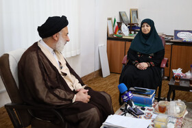 دیدار شینا انصاری با حجت‌الاسلام و المسلمین سید ابوالحسن فاطمی نماینده ولی فقیه در استان و امام جمعه شهرکرد