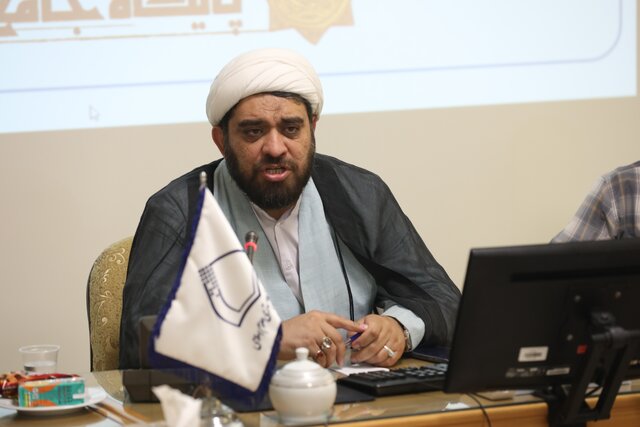 «پایگاه جامع تاریخ» در قم رونمایی شد