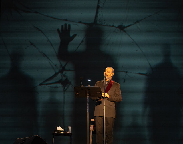 علیرضا قربانی به یاد همسر درگذشتهاش خواند/ تمدید کنسرت ۳ روز دیگر