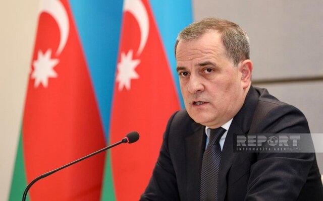 باکو: ارمنستان باید پیش از توافق صلح قانون اساسی خود را اصلاح کند