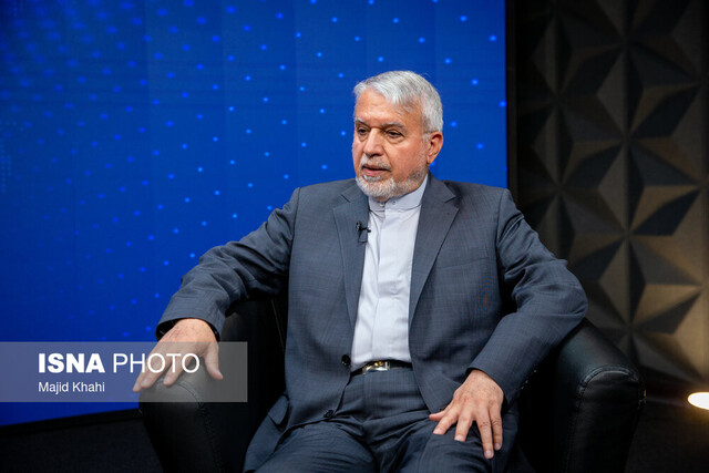 پاسخ صالحی امیری به ایسنا درباره چرایی برگزاری ارکستر ارمنستان در تخت جمشید