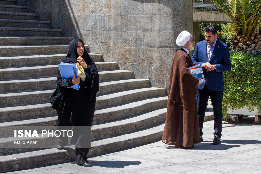 علت تاخیر در رفع فیلترینگ/قدردانی از عراقچی