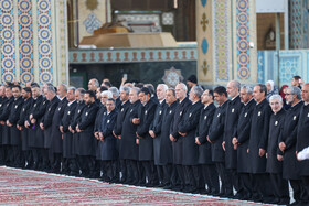 آیین سنتی تعویض پوش ضریح مطهر امام رضا (ع)