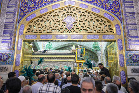 آیین سنتی تعویض پوش ضریح مطهر امام رضا (ع)