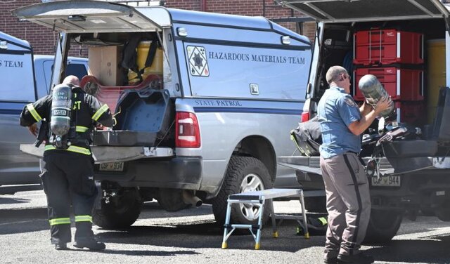 کشف و انتقال ۲۴ جسد در حال تجزیه در یک مرکز تشییع جنازه در «کلرادو»ی آمریکا کشف و انتقال ۲۴ جسد در حال تجزیه در یک مرکز تشییع جنازه در «کلرادو»ی آمریکا