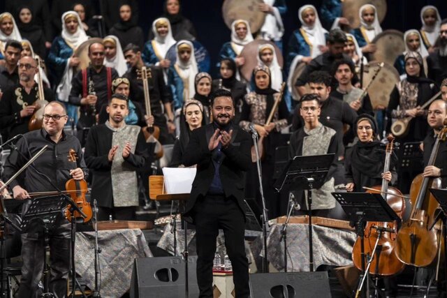 عاشقانههای فارسی در کنار آهنگهای ملی میهنی کُردی