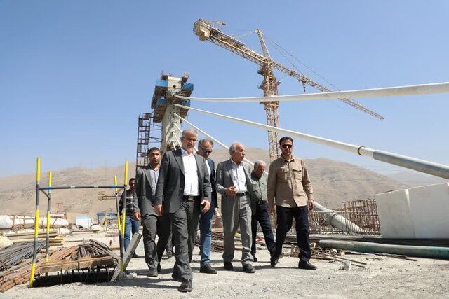 اتوبان تهران-قزوین دیگر پاسخگو نیست/پیگیری رئیس‌جمهور برای افتتاح کنارگذر کرج