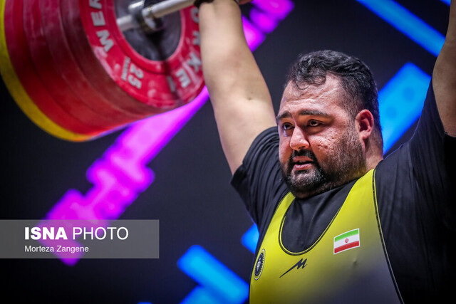 ویدیو/ غافلگیرکننده ترین ورژن علی داودی! ویدیو/ غافلگیرکننده ترین ورژن علی داودی!