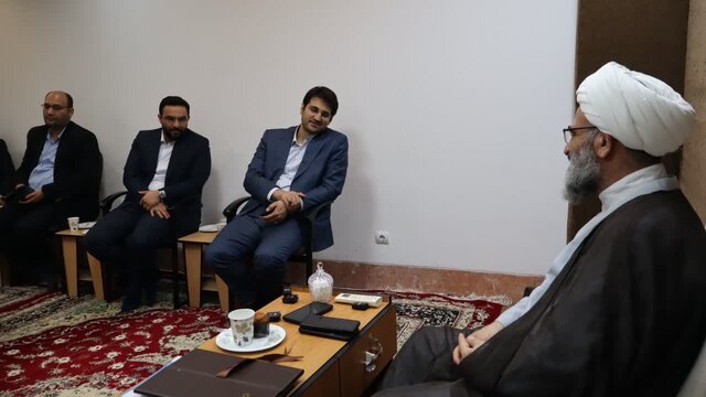 اتکای کشور به درآمدهای نفتی منطقی نیست