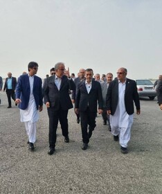 بازدید معاون اجرایی رئیس‌جمهور از کریدور ساحلی و ایستگاه راه‌آهن چابهار - زاهدان