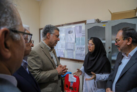 بازدید دکتر محمدرضا ظفرقندی، وزیر بهداشت، درمان و آموزش پزشکی از آزمایشگاه مرکزی بهداشت و درمان مانه و سملقان