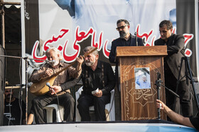 اجرای موسیقی «محمّدرضا اسحاقی گرجی»در مراسم ختم  سومین روز درگذشت «امامعلی حبیبی» در بابل