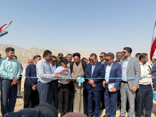 برای رفع مشکل آب لامرد از هیچ تلاشی دریغ نمی‌کنیم