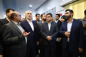 بازدید حمید پورمحمدی معاون رئیس‌جمهور و رئیس سازمان برنامه و بودجه کشوراز بخش الحاقی بیمارستان هاجر شهرکرد