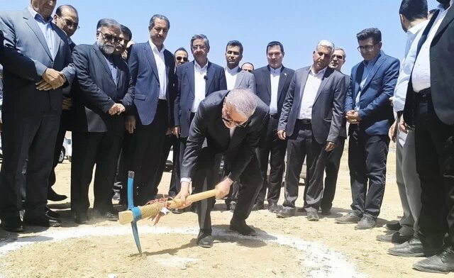 کلنگ‌زنی احداث اولین واحد تولید کود کلات در ایران