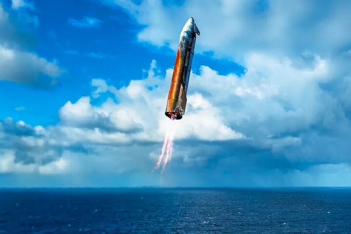 فیلمی از فرود فضاپیمای آسیبدیده موشک «استارشیپ» در اقیانوس هند