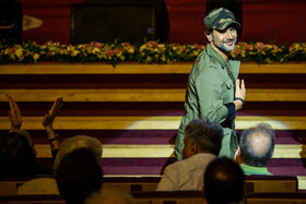 امین حیایی در پانزدهمین جشن منتقدان و نویسندگان سینمایی ایران