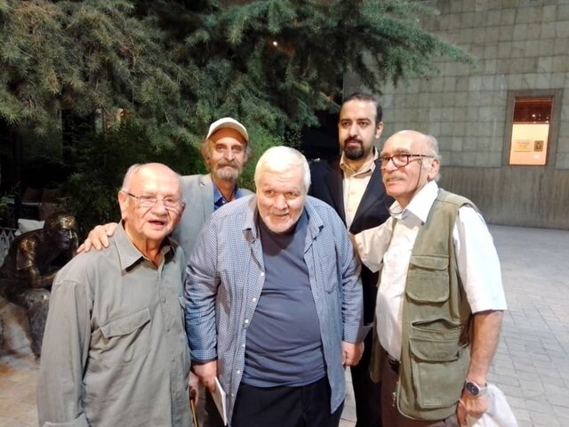 داریوش کاردان شوخی با سران را در صداوسیما باب کرد