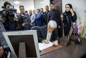 محمدرضا عارف، معاون اول رئیس جمهور در دیدار از سفارت یمن