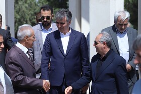 بازدید رییس کل بانک مرکزی از مجموعه تراکتورسازی ایران