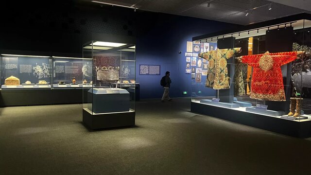 نمایش ۲۲۰ گنجینه تمدنهای باستانی از جمله ایران در چین