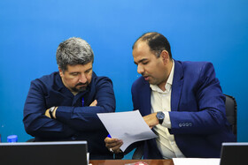 هادی نیل‌فروشان،مشاور نوآوری و اقتصاد دانش بنیان شرکت ملی صنایع مس ایران ومهدی بازمانده، رئیس جهاددانشگاهی استان کرمان درنشست بررسی چالش‌های اکوسیستم دانش‌بنیان صنعت مس ایران