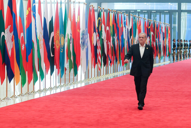 صلح و اقتدار ایران ؛ پیام رئیسجمهور از اجلاس شانگهای به دنیا صلح و اقتدار ایران ؛ پیام رئیسجمهور از اجلاس شانگهای به دنیا