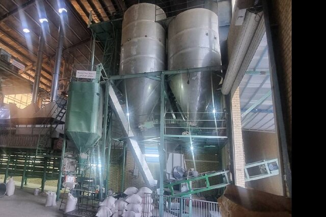 خط تولید دانههای خوراکی دام و طیور به بهرهبرداری رسید خط تولید دانههای خوراکی دام و طیور به بهرهبرداری رسید