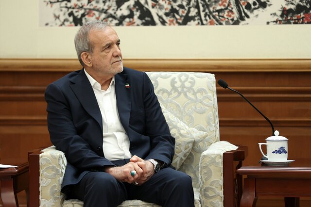 پزشکیان: اختلاف از نادانی نشات می‌گیرد، عاقل حق را تکذیب نمی‌کند