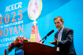 سخنرانی علی منتظری، رئیس جهاد دانشگاهی در مراسم تقدیر از برگزیدگان کنگره بین‌المللی رویان