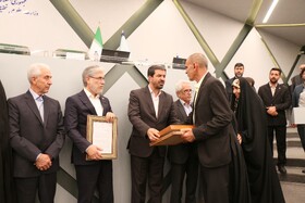 اجلاس رؤسای دانشگاه ها و تجلیل از خانواده شهدا مؤسسات آموزش عالی،پزوهشی و فناوری در همدان