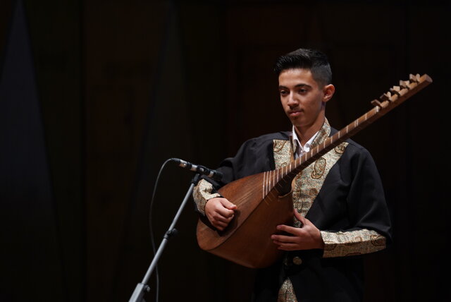 موسیقی آذربایجان با نوازندگان کوچک و بزرگ + ویدیو