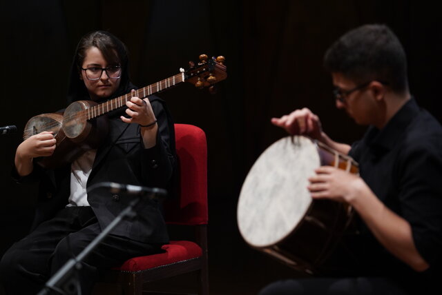 موسیقی آذربایجان با نوازندگان کوچک و بزرگ + ویدیو