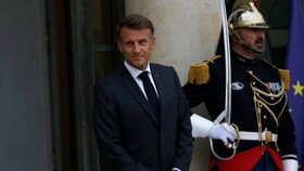 ماکرون: ۲ زندانی فرانسوی در ایران آزاد شدند