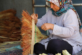 جاروبافی میراثی زنده در روستای ملاحسن خراسان شمالی