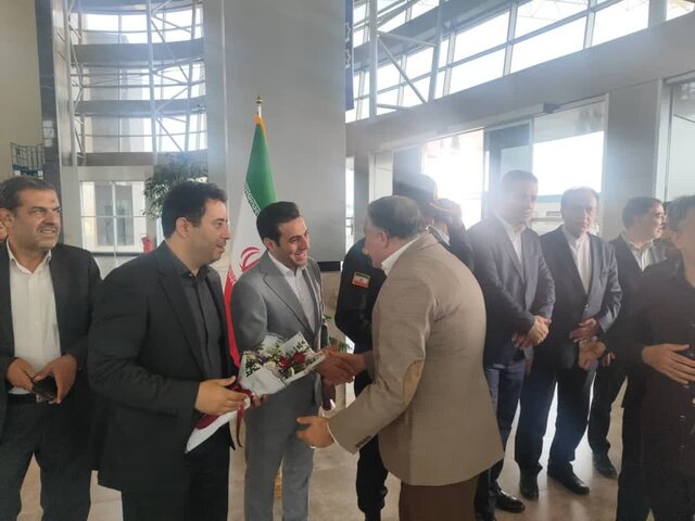 ورود نخستین قطار گردشگری به همدان