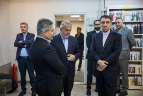 رضا صالحی امیری، وزیر میراث فرهنگی و گردشگری در مراسم اهدای ۲۵ هزار نسخه کتاب به سازمان اسناد و کتابخانه ملی