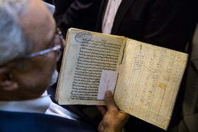 اهدای ۲۵ هزار نسخه کتاب توسط حسن روحانی به کتابخانه ملی