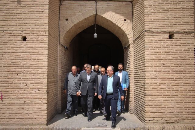 سهم مرکز استان از پروژههای هفته دولت امسال