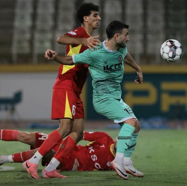 برد فولاد در آستانه بازی با پرسپولیس