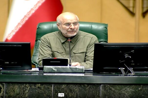 قالیباف: مجلس حق پخش مسابقات ورزشی را به رسمیت شناخت