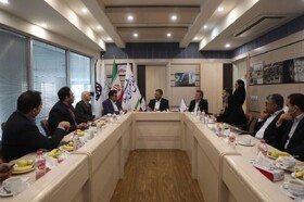 حاجی‌پور: مجلس از توسعه فناوری‌های نوین در نظام سلامت حمایت می‌کند