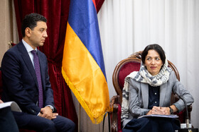 ژانا آندریاسیان، وزیر آموزش، علوم، فرهنگ و ورزش جمهوری ارمنستان در آیین امضای تفاهمنامه علمی ارمنستان و ایران