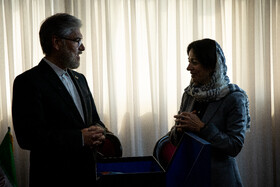 امضای تفاهم نامه بین ژانا آندریاسیان، وزیر آموزش، علوم، فرهنگ و ورزش جمهوری ارمنستان و حسین سیمایی صرف، وزیر علوم