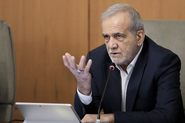پزشکیان: از وحدت صحبت می‌کنیم، اما مدام دعوا داریم/از ظرفیت بریکس و شانگهای استفاده کنیم