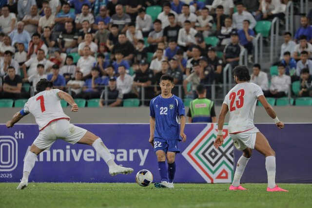 عکس آرشیوی است ازبکستان حریف ایران در تورنمنت امارات