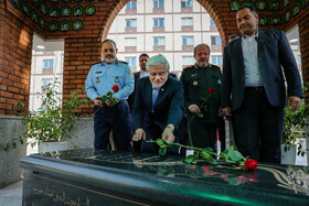 بازدید محمدرضا عارف، معاون اول رییس جمهور و عزیز نصیرزاده، وزیر دفاع از سازمان مرکزی اتکا