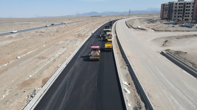 آغاز عملیات روسازی در سایت نهضت ملی مسکن شهید رئیسی قم