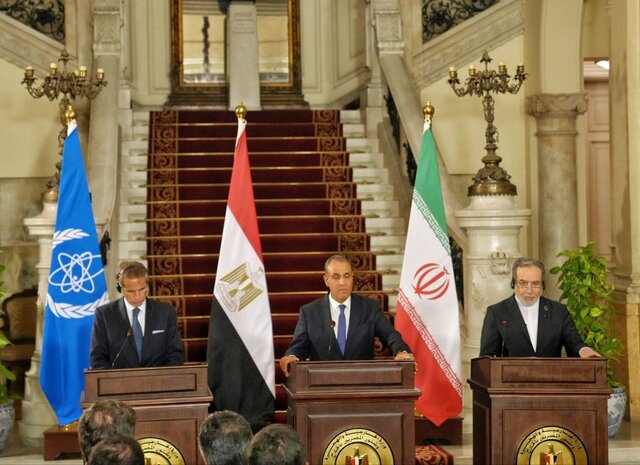 عبدالعاطی: امیدواریم گامهایی برای توافق با تروئیکای اروپایی هم برداشته شود عبدالعاطی: امیدواریم گامهایی برای توافق با تروئیکای اروپایی هم برداشته شود